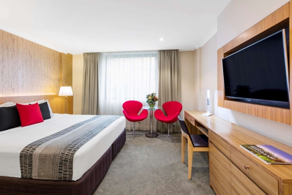 PLUS HOTEL DIANA (Brisbane)